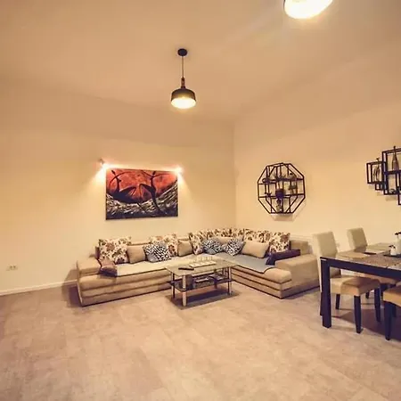 Athome Apartment